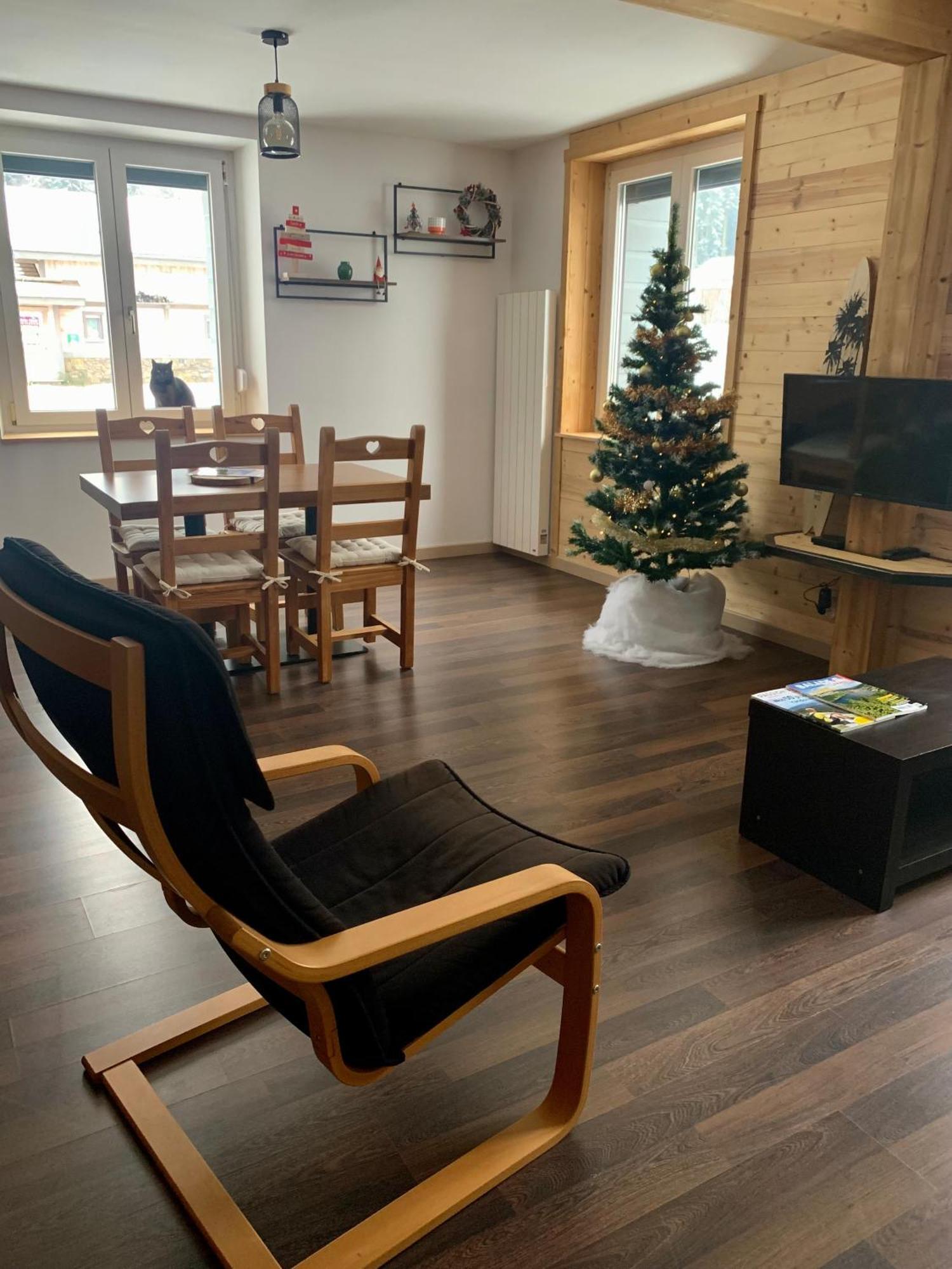 Appartement Cosy Avec Jardin Et Barbecue ジェラールメ エクステリア 写真