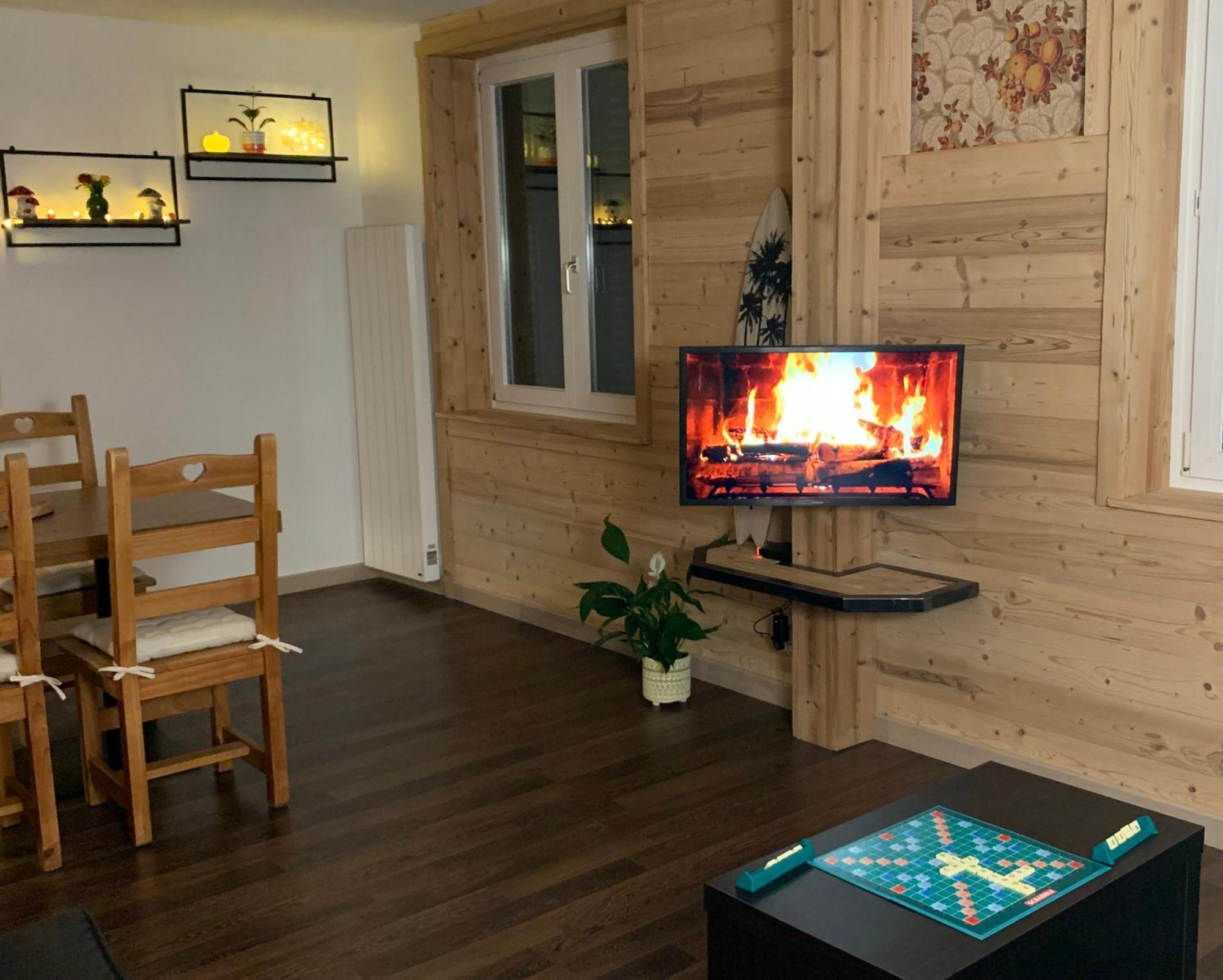 Appartement Cosy Avec Jardin Et Barbecue ジェラールメ エクステリア 写真